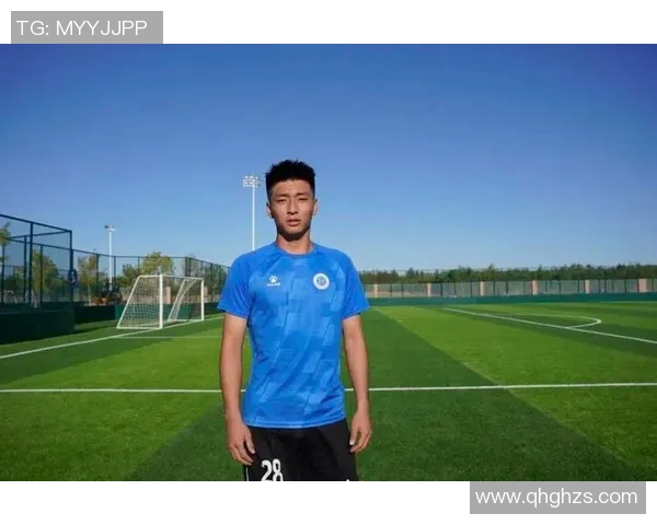 聚焦足球服球星款潮流解析引领绿茵场上运动与时尚风尚 聚焦足球服球星款潮流解析引领绿茵场上运动与时尚风尚